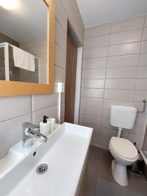 Sweet Dreams Suites Panoramic Studio Zodiac Dorobanti Bucareste Exterior foto